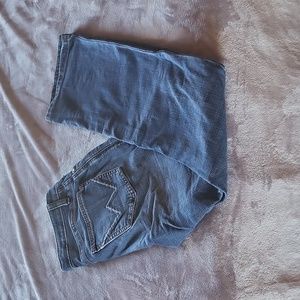 9 x32 Women's Wrangler Jeans